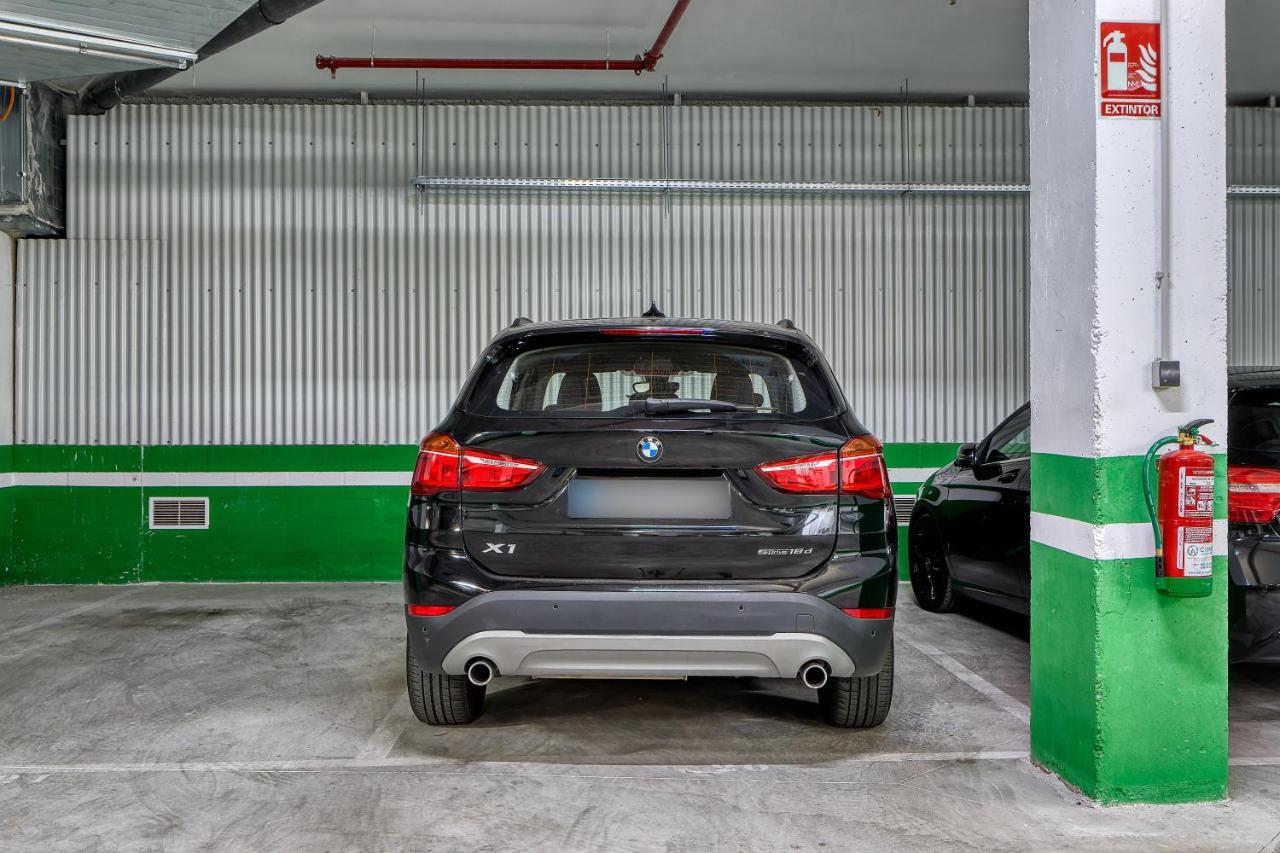 Ab Vialia Estacion Suitemalaga - Parking ภายนอก รูปภาพ